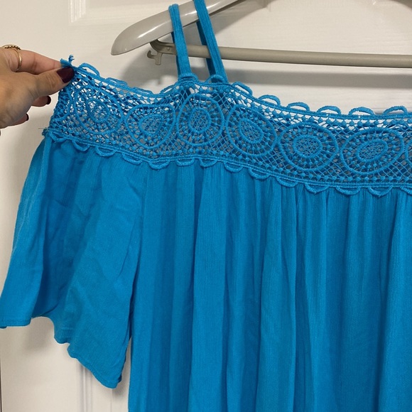 Blue Off-The Shoulder Dress - Picture 4 of 6